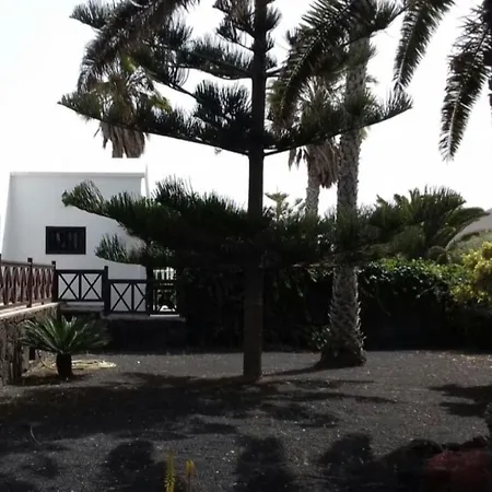 Villa Flor San Bartolome (Las Palmas)